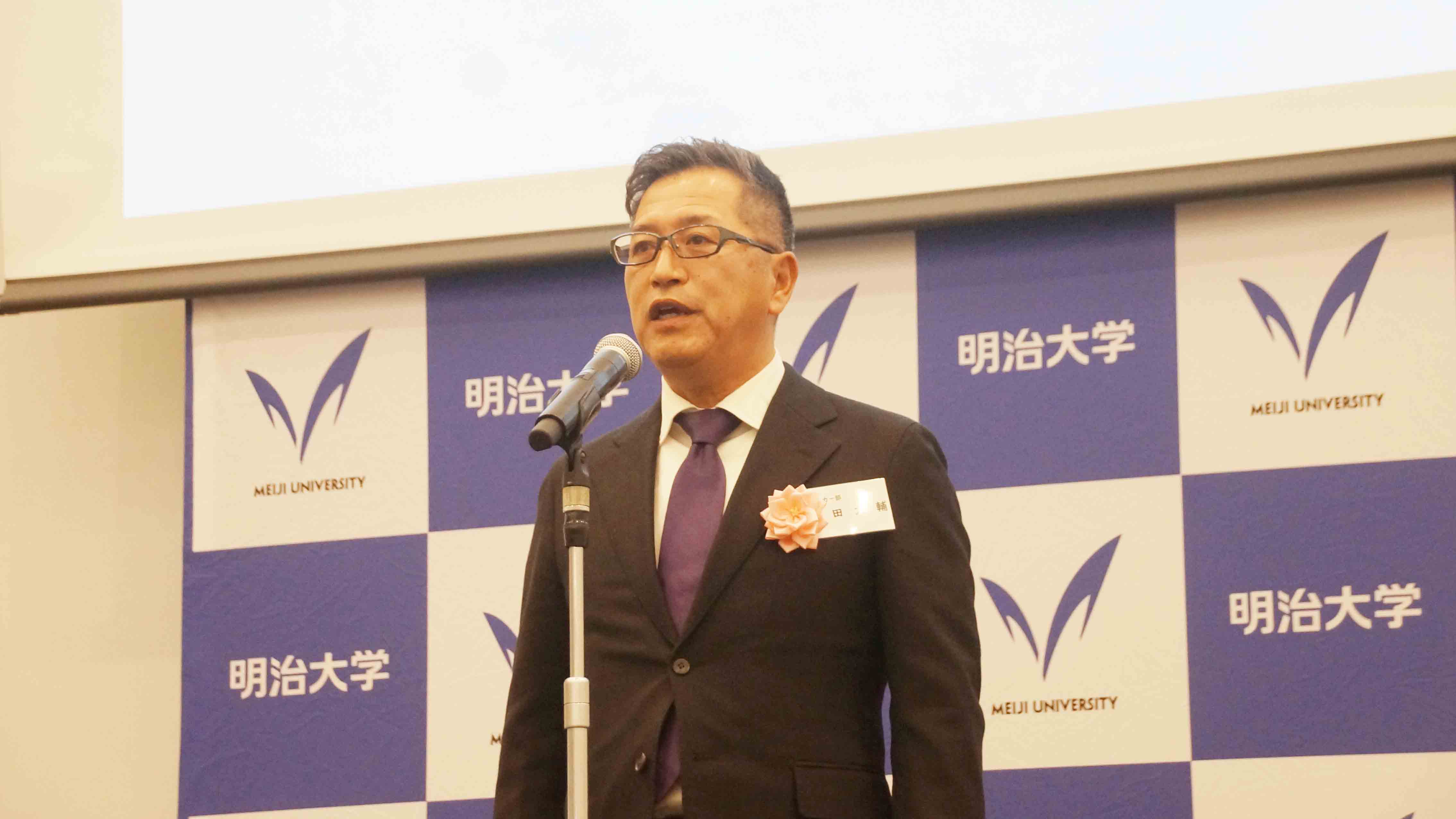サッカー部 栗田 大輔 監督